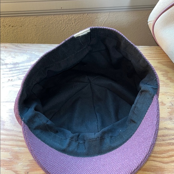 Women’s Burgundy- Mauve Wool‎ Brimmed Cap - Picture 2 of 6